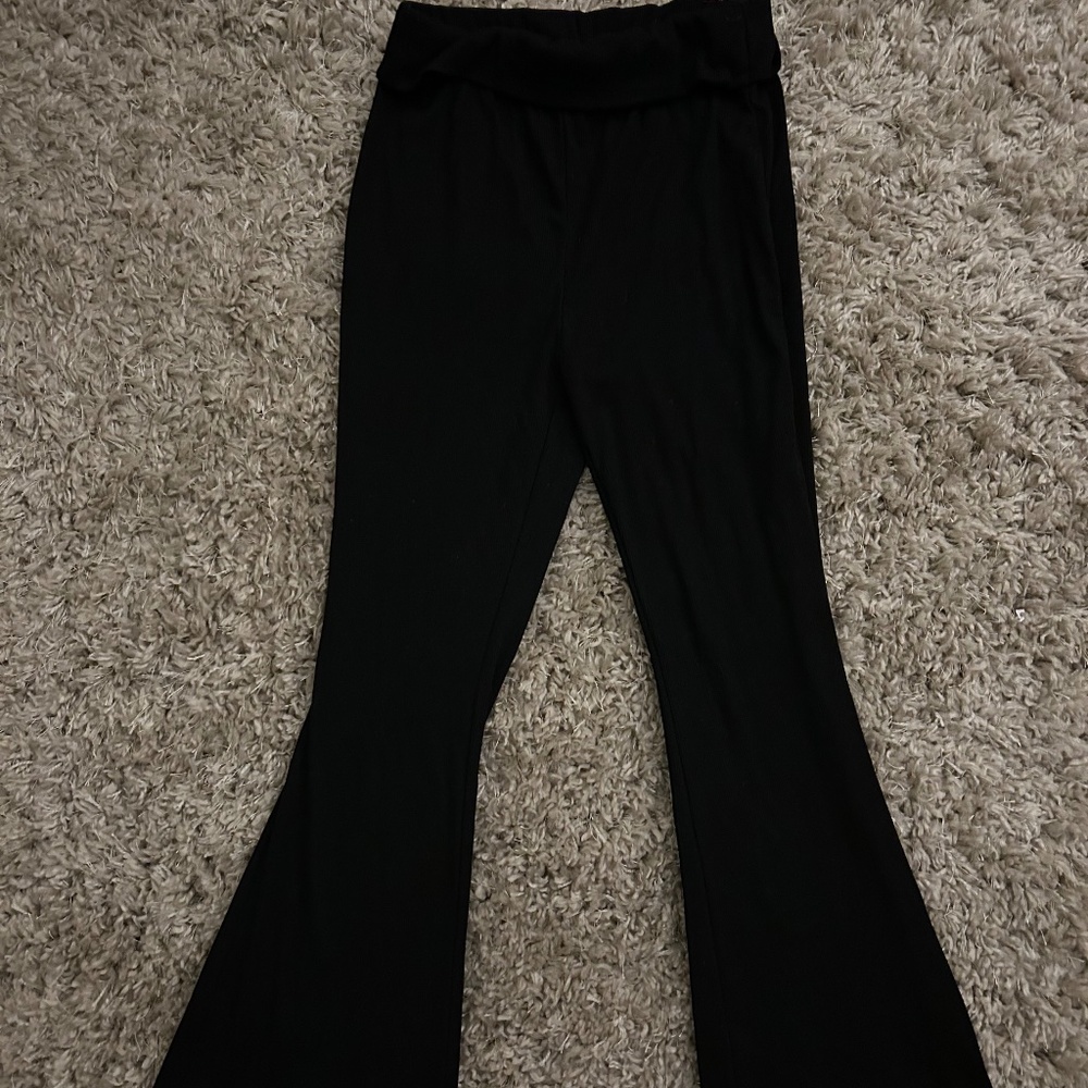 black flare leggings from shein